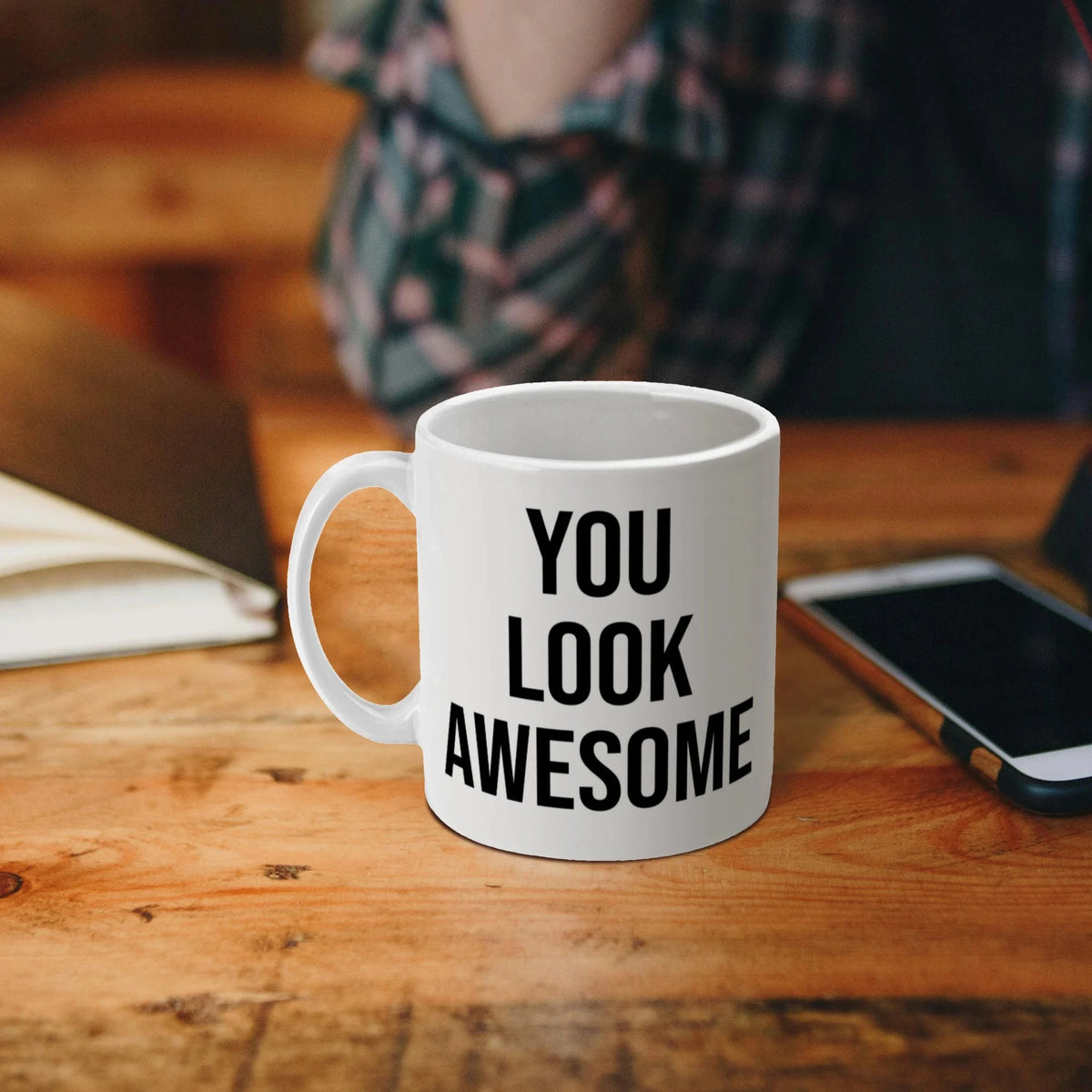 Lustige Kaffeebecher mit Text