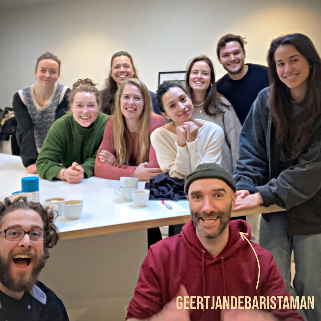 Barista workshop in Amsterdam voor 1 persoon volgen van Geertjandebaristaman en de Baristashop 27 september 2024. Groepsfoto.