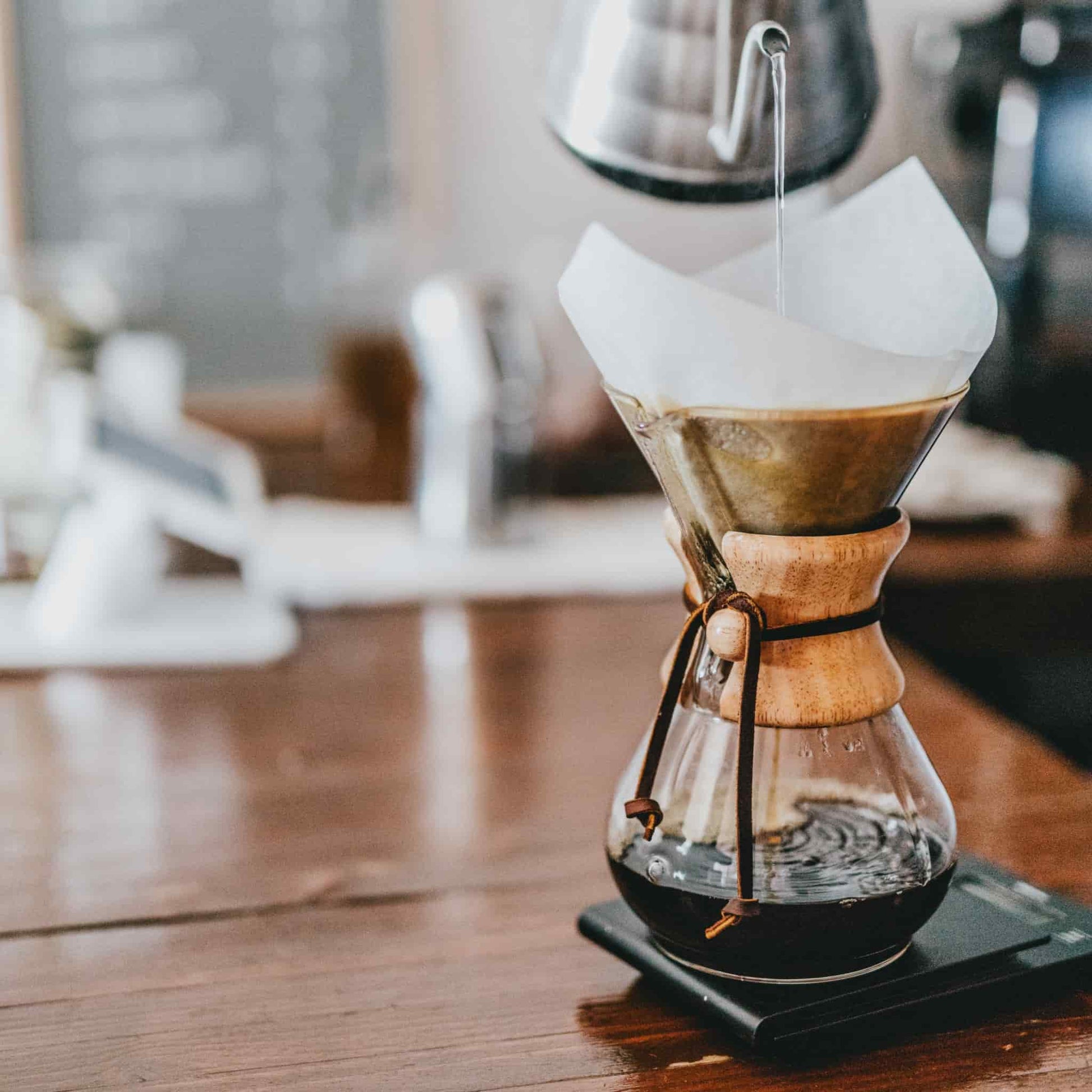 Chemex 6 kops filtermethode voor filterkoffie. Zijaanzicht.