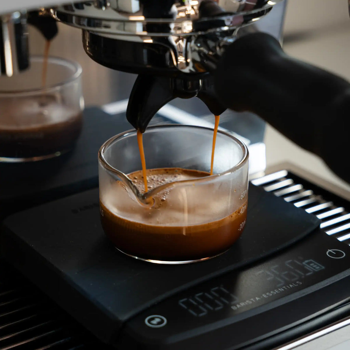 Wie viel Gramm Kaffee in Ihren Siebträger für Espresso? Richtige Dosierung! – De Barista Shop