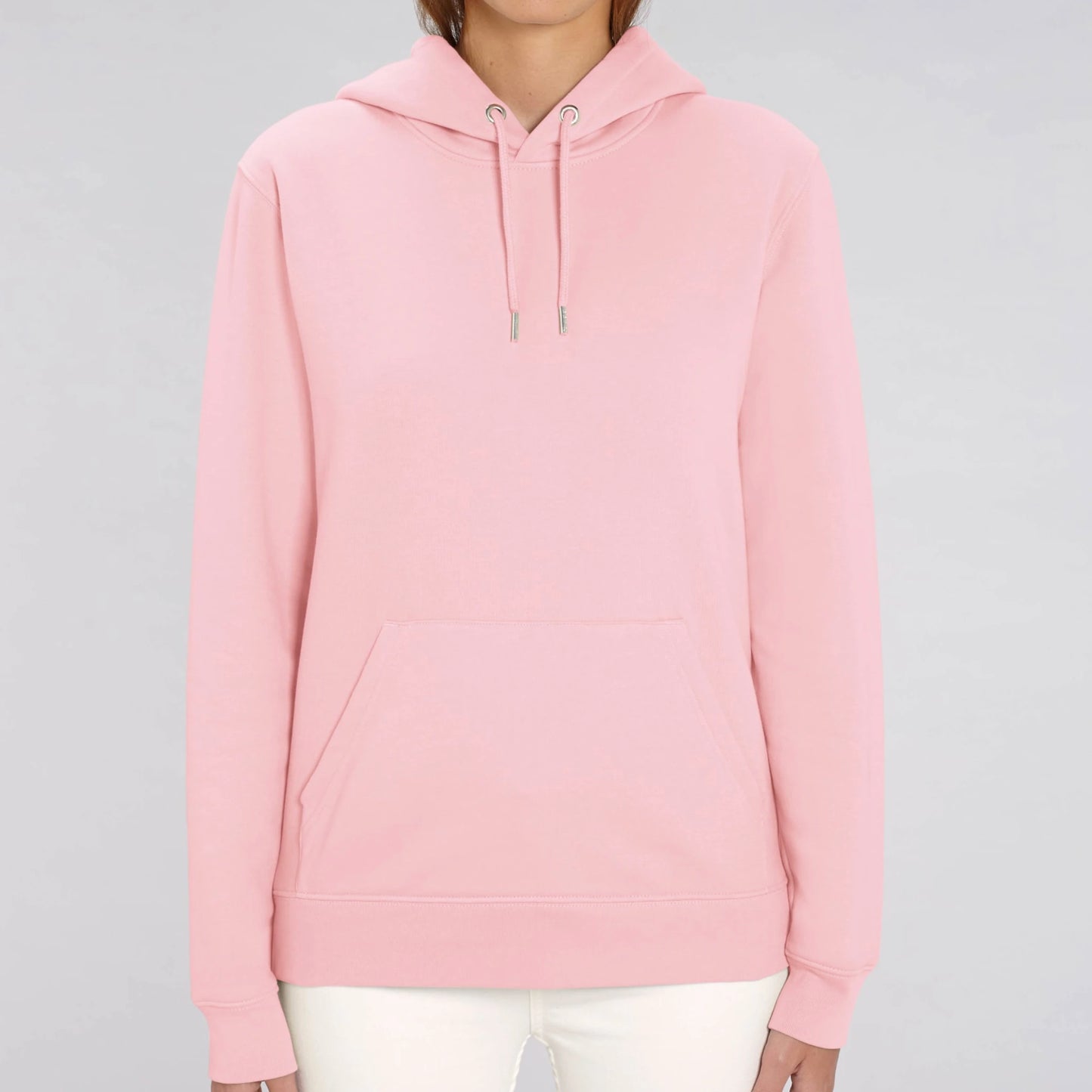 Hoodie organic roze met koffie afbeelding en tekst op achterkant. Debaristashop en Geertjandebaristaman. Productafbeelding voorkant 4.