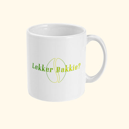 Koffie Mok Met Koffie Tekst en Logo Lekker Bakkie? Zijaanzicht.