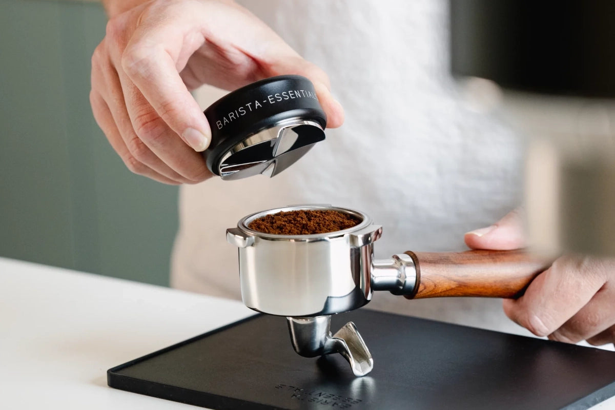 Coffee dispenser Black 53.3mm | Barista Essentials