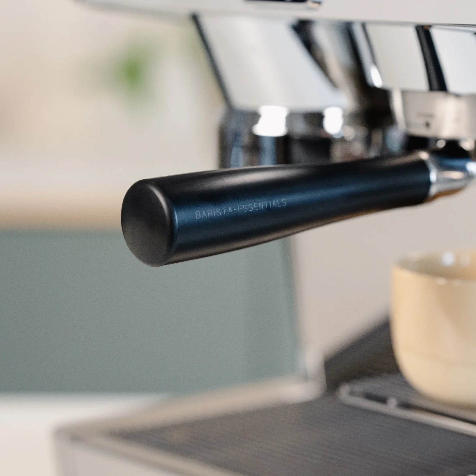 Black Naked Coffee Holder with Filter Barista Essentials – De