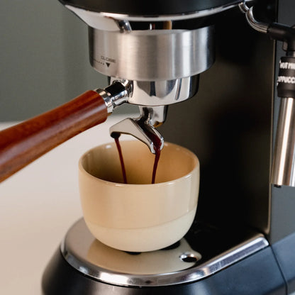 Portafilter met dubbele uitloop van hout van 51mm voor de espressomachine barista tools van baristashop en geertjandebaristaman 6.