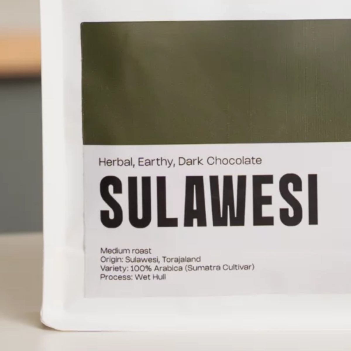 Detail van het etiket van de Sulawesi koffiebonen