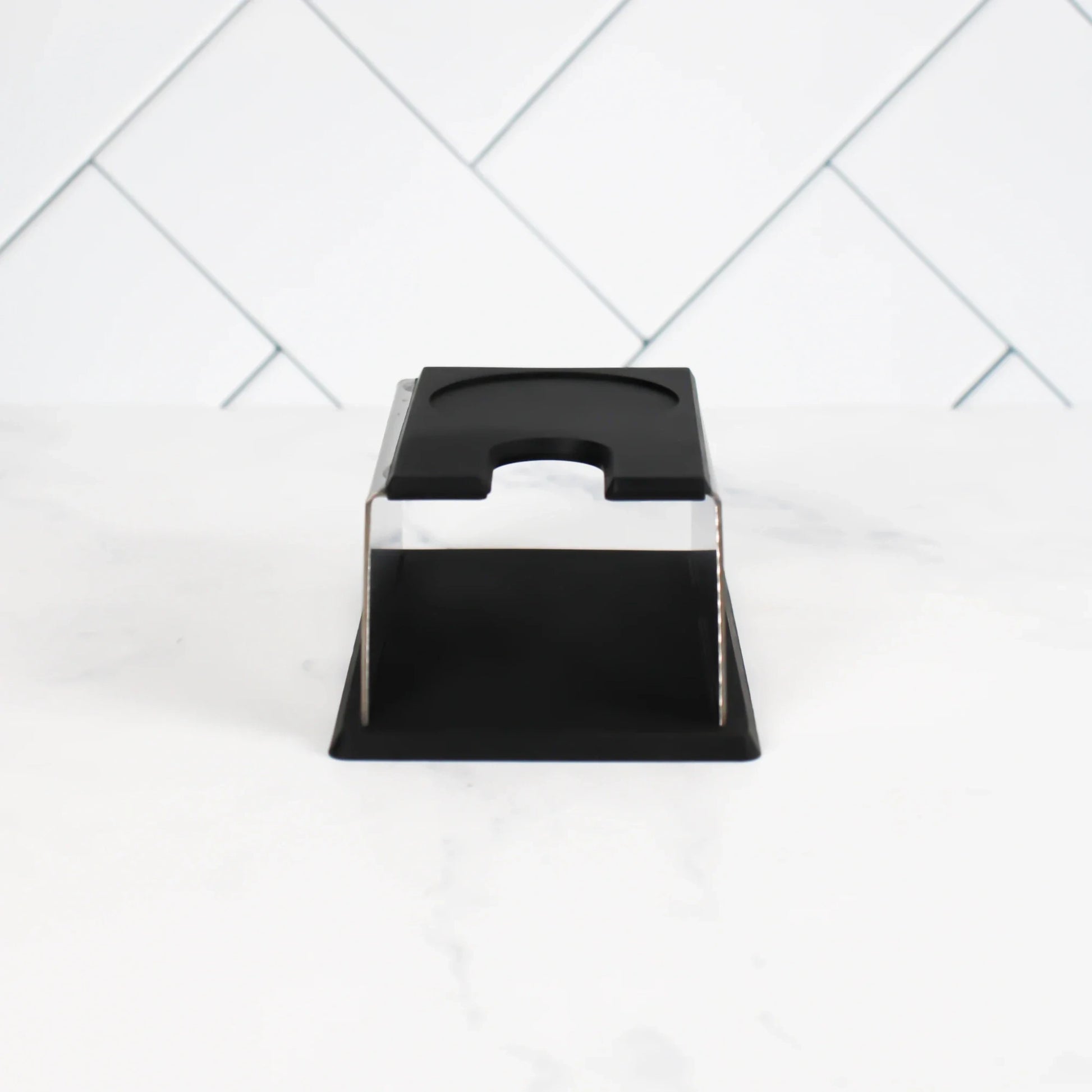 Compact tamperstation in RVS met rubberen toplaag, geschikt voor Sage, ECM en Quickmill espressomachines